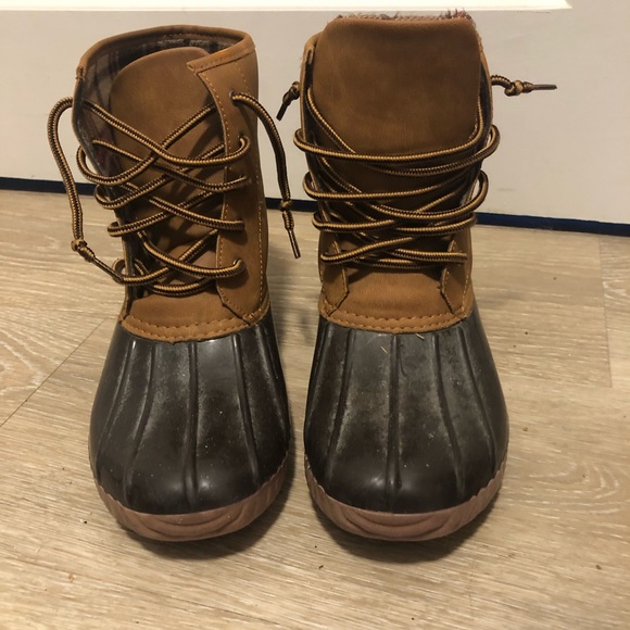 Charlotte Russe winter/spring boots size 8 - Picture 2 of 6
